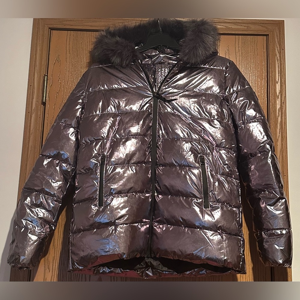 Large White Make puffer coat NEW